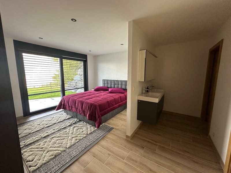 Exklusives Neubau-Chalet mit atemberaubendem Ausblick in Crans-Montana (28)