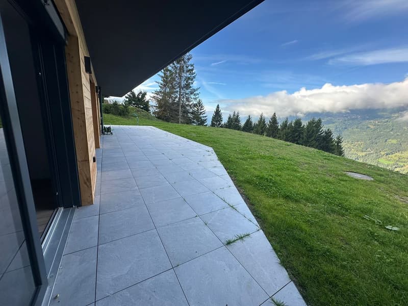 Exklusives Neubau-Chalet mit atemberaubendem Ausblick in Crans-Montana (20)