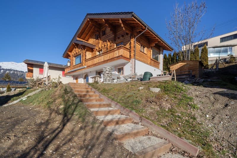 Charmantes 4.5-Zimmer-Chalet in Lens – Vollständig renoviert mit herrlicher Aussicht (30)