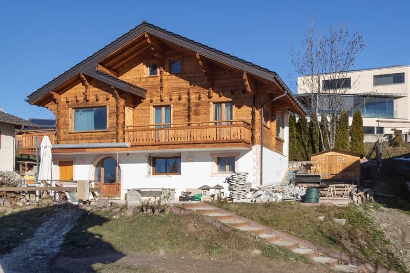Charmantes 4.5-Zimmer-Chalet in Lens – Vollständig renoviert mit herrlicher Aussicht (31)