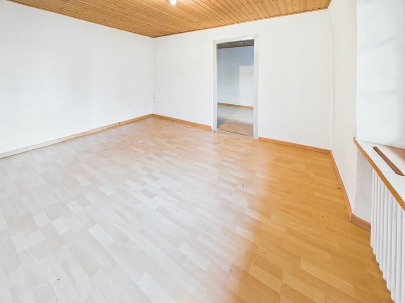 Seltene Gelegenheit: Wohnhaus mit Ökonomieteil und Baulandreserve auf 1'752 m² in Lostorf (6)
