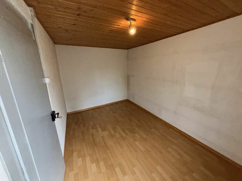 Seltene Gelegenheit: Wohnhaus mit Ökonomieteil und Baulandreserve auf 1'752 m² in Lostorf (4)