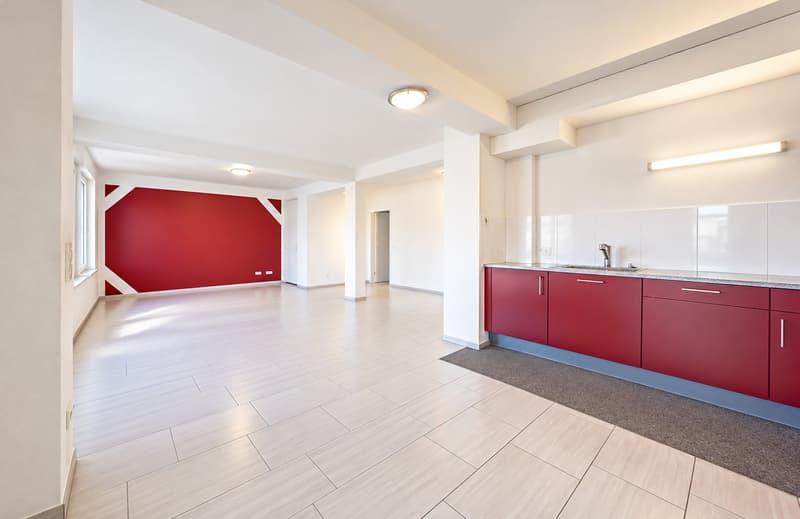 Charmante 2.5-Zimmer-Wohnung in Oberwil BL – sofort verfügbar! (3)