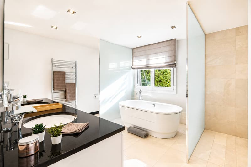 Salle de bains en suite