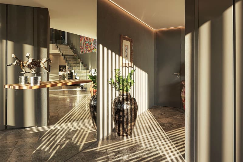 Il giardino interno - Una casa di pietra, luce e acqua. (6)