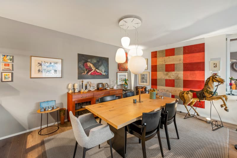 3.5 Zimmer-Wohnung mit zwei Aussenplätzen & viel Wohnqualität (5)