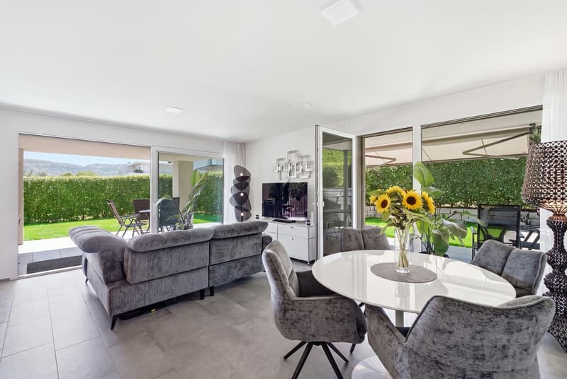 4.5 Zimmer, Maisonette-Flair & 247 m² Gartenidylle (3)
