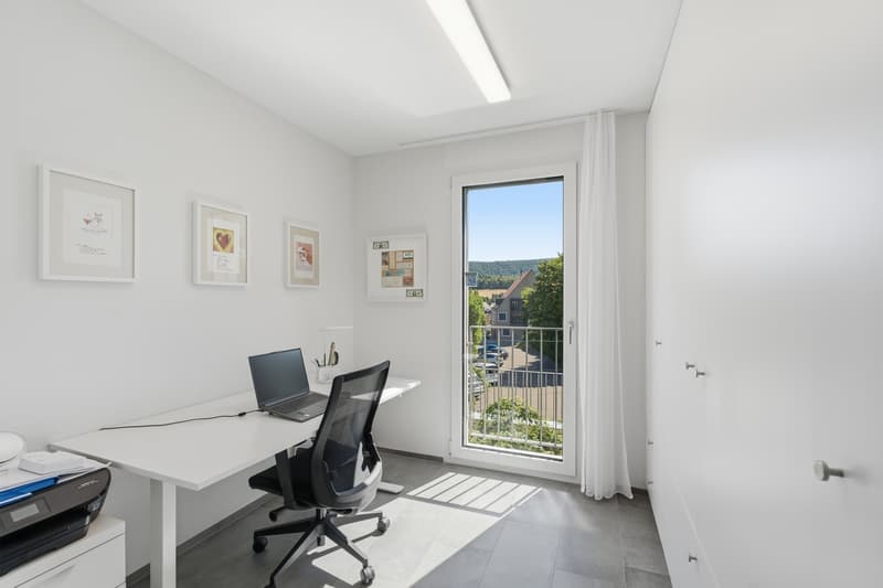 4.5 Zimmer, Maisonette-Flair & 247 m² Gartenidylle (11)