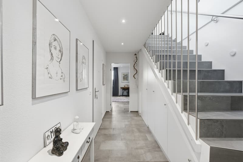 4.5 Zimmer, Maisonette-Flair & 247 m² Gartenidylle (12)
