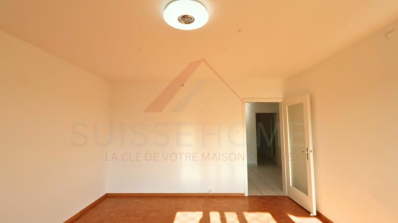 Marly - Appartement 3.5 pièces rénové avec balcon ensoleillé et vue verdoyante (4)