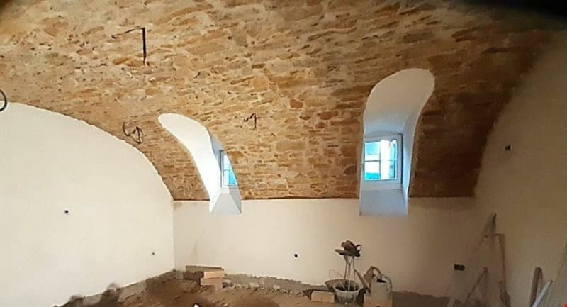 Charmantes Mehrfamilienhaus in Klingnau mit 3 grosszügigen Wohneinheiten und vielfältigem Nutzungspotenzial (5)