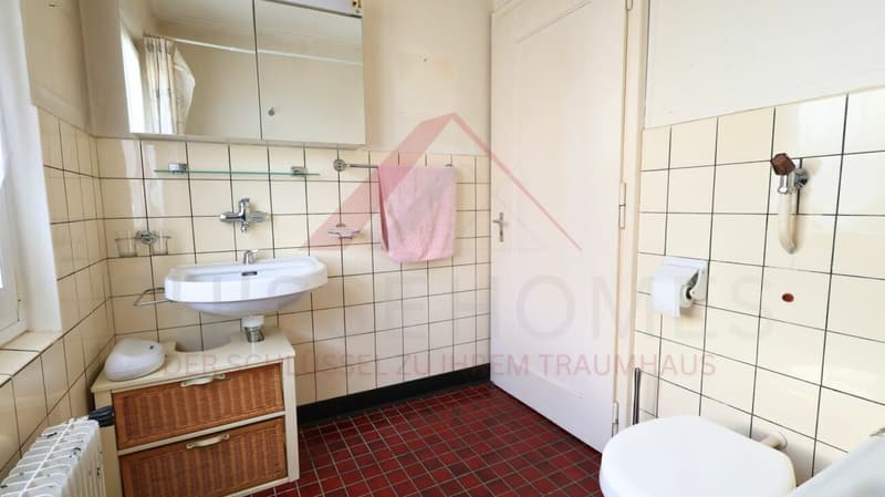 Maison 4.5 pièces pleine de charme avec vue panoramique sur le château et deux terrasses (19)