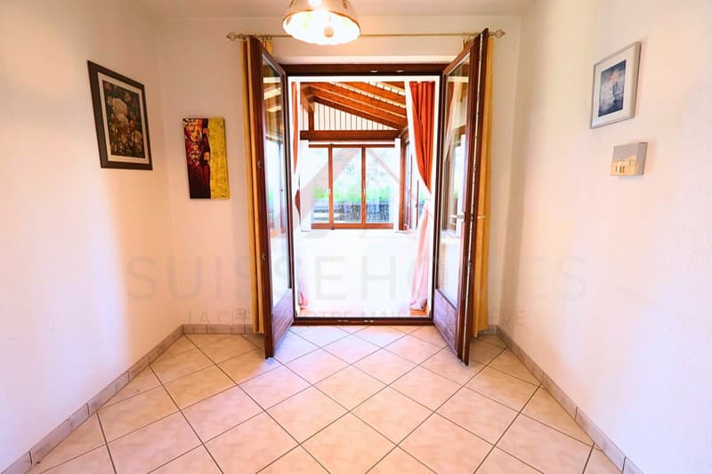 Porrentruy - Belle villa spacieuse avec piscine, jacuzzi et logement indépendant (16)