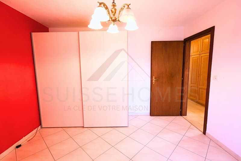 Porrentruy - Belle villa spacieuse avec piscine, jacuzzi et logement indépendant (10)