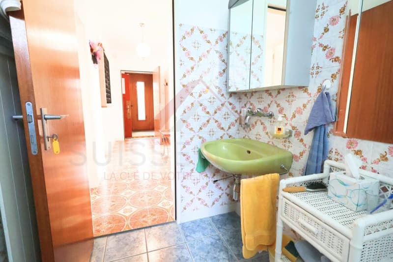 Delémont - Propriété avec 3 appartements et fort potentiel de valorisation dans un quartier central (11)