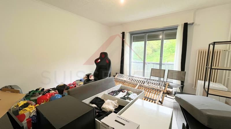 Le Locle - Appartement 3.5 pièces avec balcon, luminosité et beau potentiel (2)
