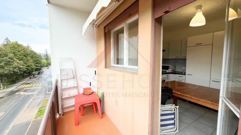 Le Locle - Appartement 3.5 pièces avec balcon, luminosité et beau potentiel (6)