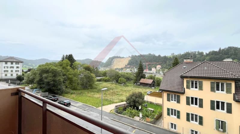 Le Locle - Appartement 3.5 pièces avec balcon, luminosité et beau potentiel (7)