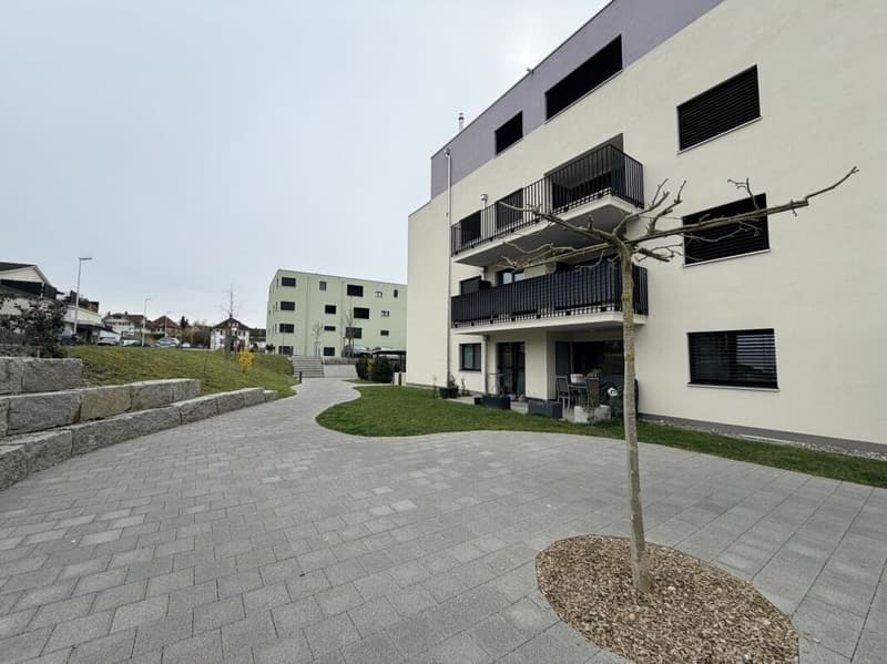 Familienfreundliche 4.5-Zimmer-Wohnung in zentraler Lage in Menziken (11)