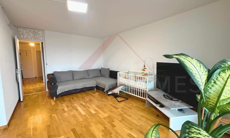 Hell, modern und ruhig: 3.5-Zimmer-Wohnung mit Weitblick in Burgdorf (2)