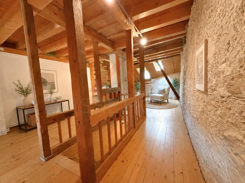 Appartement en Attique de 3 Pièces avec Cachet et Beaux Volumes au Coeur de Romainmôtier (6)