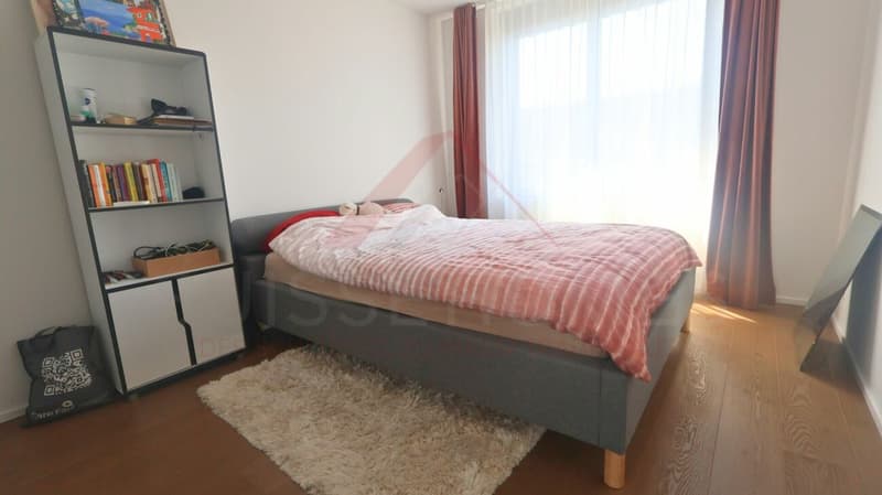 Exklusive 5.5 Zimmer Maisonette mit Designküche, Loggia und Minergie Standard (9)