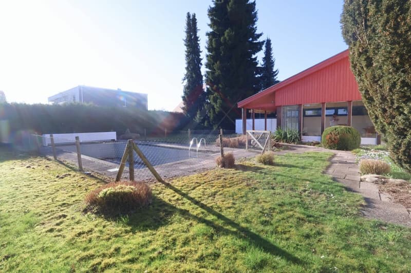 Traumhafte Seesicht am Bielersee 8.5 Zimmer Haus mit Pool und 1'443 m² Grundstück (5)