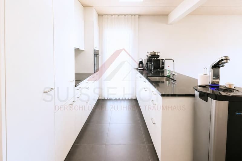 Wohnen wie in den Ferien - Modernes 5.5 Zimmer Reihenhaus mit Pool (10)