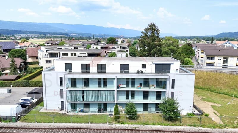 Familienparadies in Studen - 4.5 Zimmer Wohnung mit 2 Balkonen und über 158 m² Wohnfläche (19)