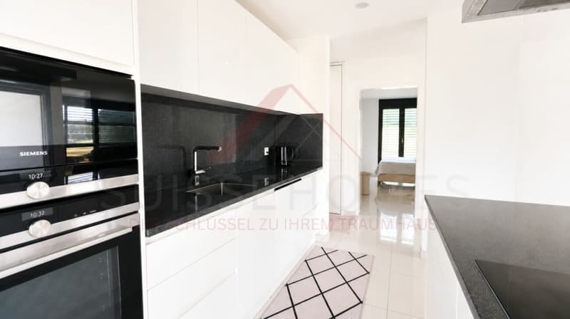 150 m² Bruttowohnfläche | Helle 4.5 Zimmer Wohnung mit 2 Balkonen und Lift (10)