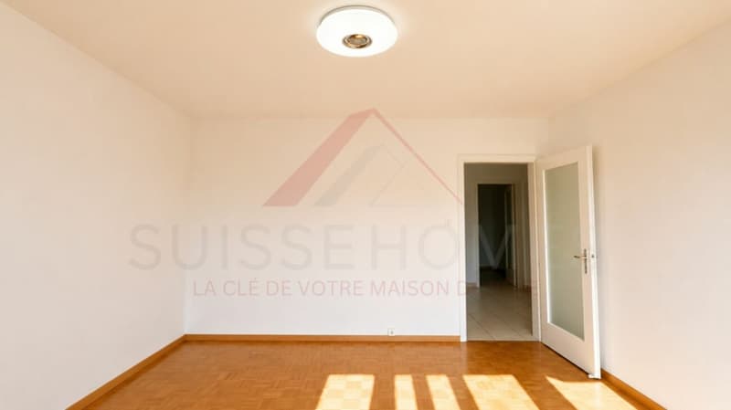 Marly - Appartement 3.5 pièces rénové avec balcon ensoleillé et vue verdoyante (8)