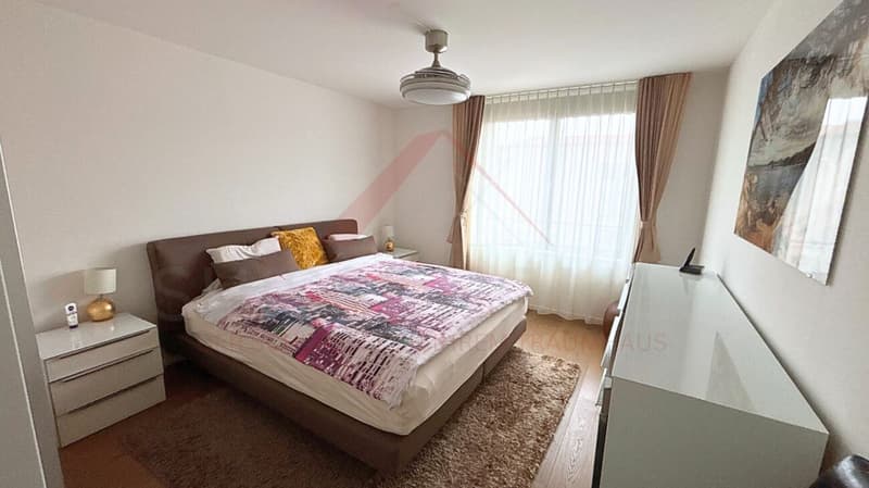 Exklusive 5.5 Zimmer Maisonette mit Designküche, Loggia und Minergie Standard (12)