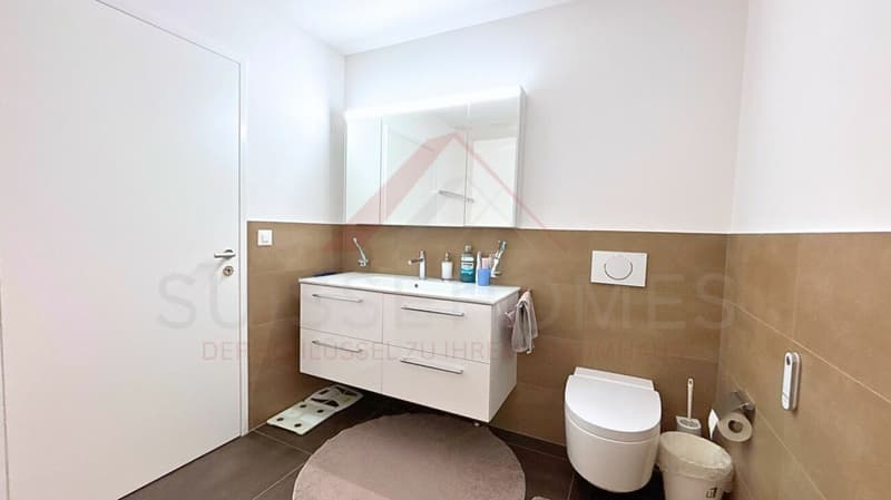 Exklusive 5.5 Zimmer Maisonette mit Designküche, Loggia und Minergie Standard (16)