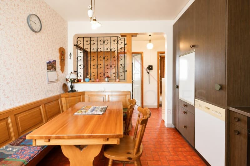Delémont - Propriété avec 3 appartements et fort potentiel de valorisation dans un quartier central (13)