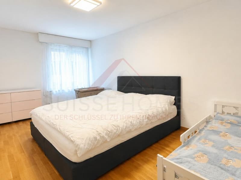 Wohnen über den Dächern von Burgdorf - Helle 3.5 Zimmer Wohnung mit Aussicht (9)