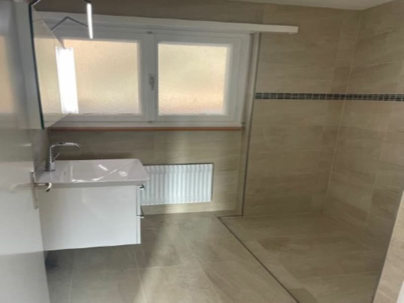 Charmante 3.5-Zimmer-Wohnung - stilvoll renoviert und mit Balkon in ruhiger Lage (7)