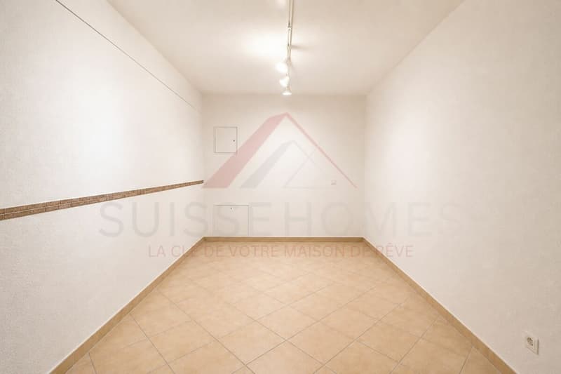 Maison familiale d'exception avec piscine, sauna et grand jardin à La Brillaz (21)