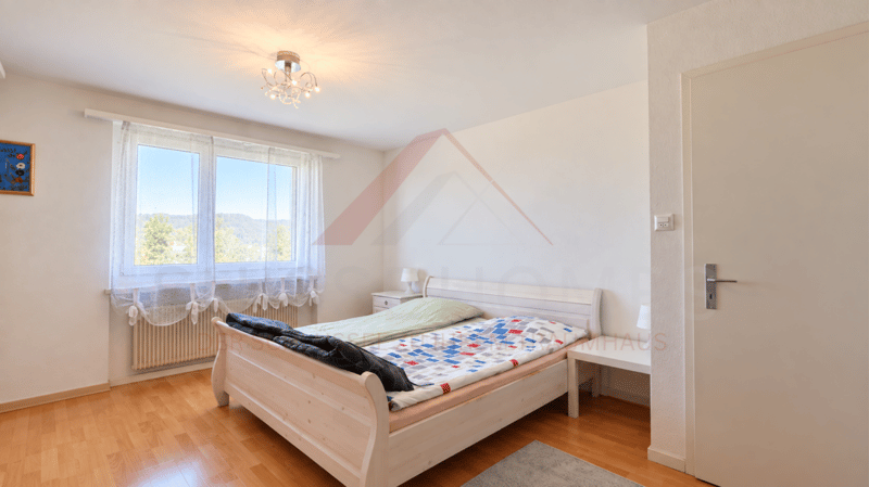 Gepflegte 4-Zimmer-Wohnung mit sonnigem Balkon in Pratteln (11)