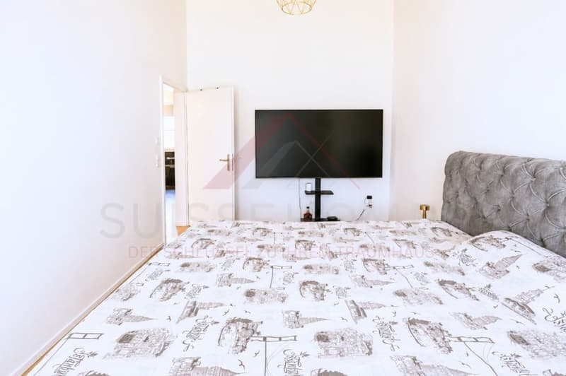 Feriengefühl im eigenen Zuhause - neuwertiges 5.5-Zimmer-Reihenhaus mit Pool & Garten (17)