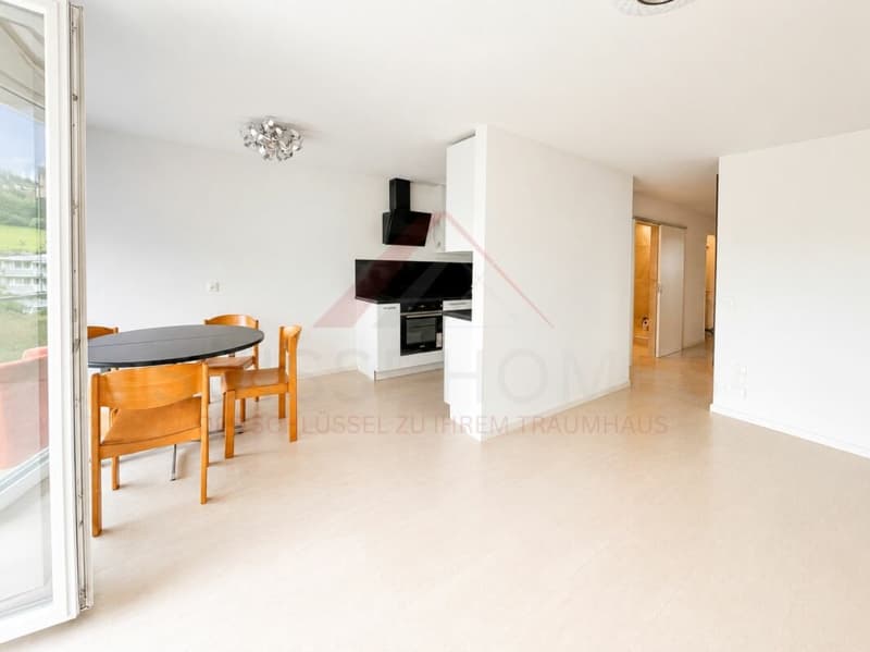 Wohnen mit Weitblick - charmante 3.5-Zimmer-Wohnung zum Wohlfühlen (3)