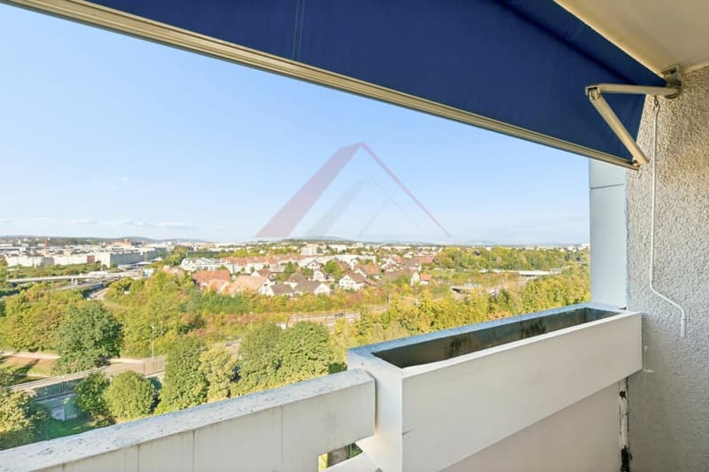Wohnen mit Weitblick - 3.5-Zimmer-Wohnung mit Panoramasicht & sonnigem Balkon (4)