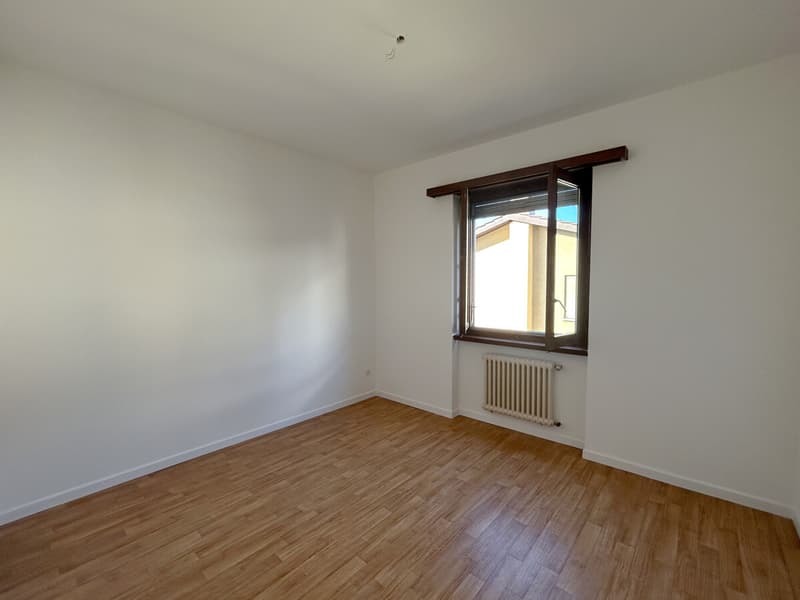 MENDRISIO  3.5 ARREDATO A NUOVO CON LAVATRICE PRIVATA (11)