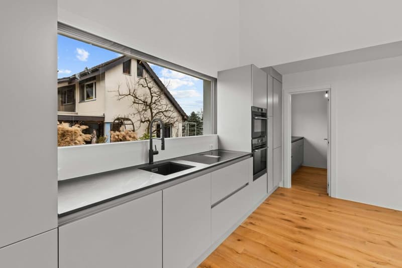 Neuwertiges 5.5-Zimmer-Einfamilienhaus in Bergdietikon (9)