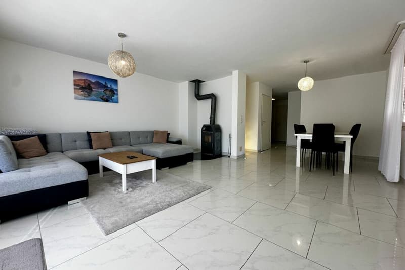 6.5-Zimmer Eck-Einfamilienhaus in Seenähe (4)