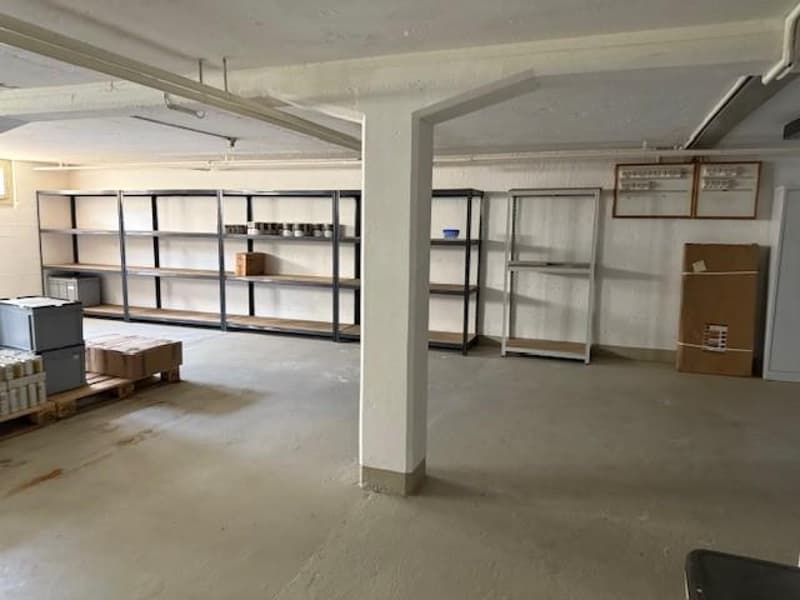 Workshop or storage space for rent (6)