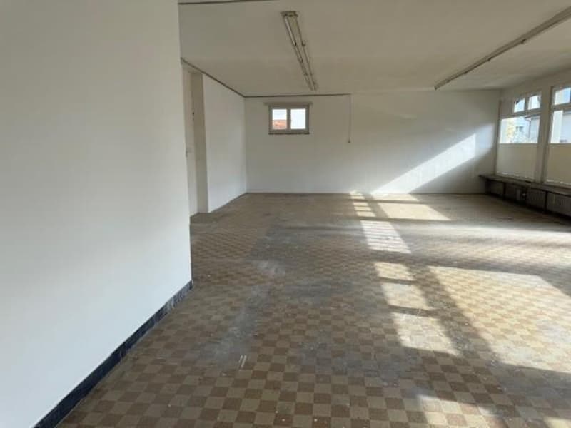 Workshop or storage space for rent (4)