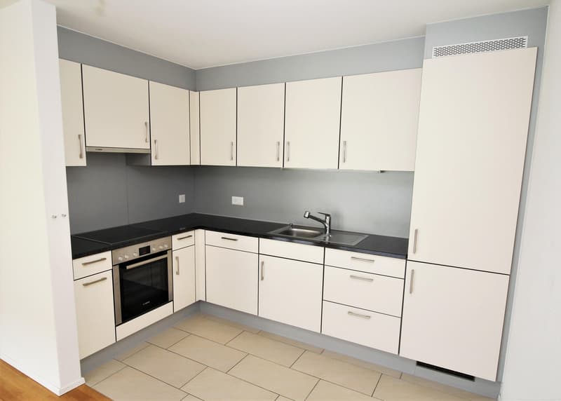 Ihre Gelegenheit! Charmante 3,5 Zimmerwohnung an begehrter Lage zu vermieten! (2)