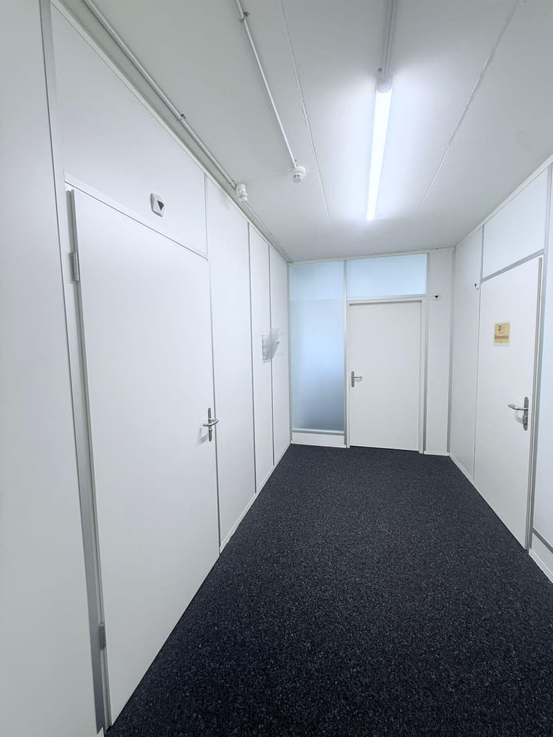 Lichtdurchflutete Bürofläche in Schaffhausen (6)