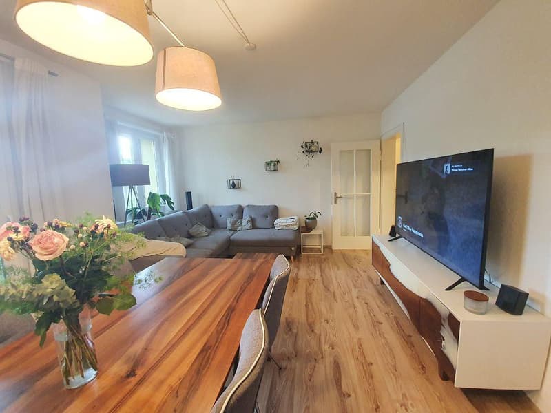 Schöne helle 4-Zimmerwohnung in Stadtnähe (3)