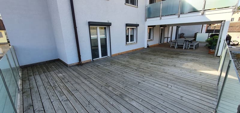 Spacieux appartement de 6,5 pièces avec terrasse à Bévilard (3)